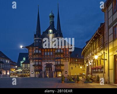 Rathaus am Marktplatz in Wernigerode, Harz, Sachsen-Anhalt, Deutschland Stockfoto