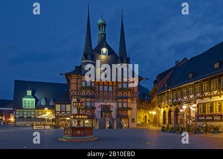 Rathaus am Marktplatz in Wernigerode, Harz, Sachsen-Anhalt, Deutschland Stockfoto