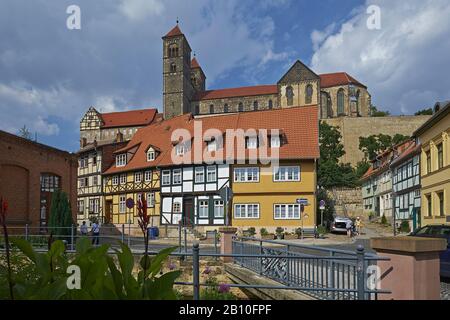 Schlossberg mit Schloss und Stiftskirche in Quedlinburg, Sachsen-Anhalt, Deutschland Stockfoto