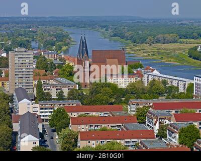 Blick auf die Friedenskirche mit oder in Frankfurt (oder), Brandenburg, Deutschland Stockfoto