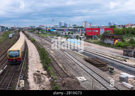 Blick von der Warschauer Brücke nach Berlin Mitte, Friedrichshain, Berlin Stockfoto