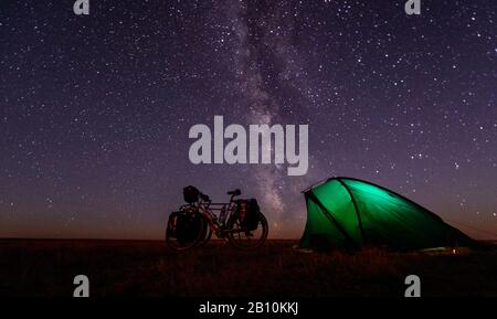 Camping unter den Sternen in der Wüste Gobi, der Mongolei Stockfoto