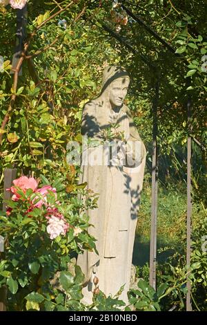 Magenten-Figur im Hildesheimer Magdentengarten, Niedersachsen, Deutschland Stockfoto