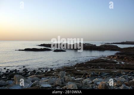 Naturlandschaft des Rizhao Renjiatai Seashore Reef Park in Shandong, China Stockfoto