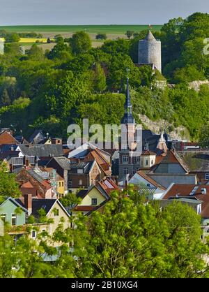 Blick über Camburg mit Rathausturm und Schloss, Thüringen, Deutschland Stockfoto