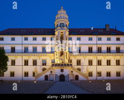 Hof von Schloss Hartenfels mit Johann Friedrich-Bau, Großem Wendelstein, Torgau, Sachsen, Deutschland Stockfoto