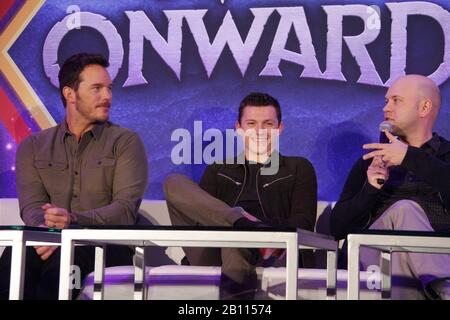 Los Angeles, USA. Februar 2020. Chris Pratt, Tom Holland, Dan Scanlon 14.02.2020 "Weiterführende" Pressekonferenz im SLS Hotel in Beverly Hills in Los Angeles, CA Credit: Cronos/Alamy Live News Stockfoto