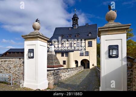 Torhaus der Burg Burgk an der Saale, Thüringen, Deutschland Stockfoto