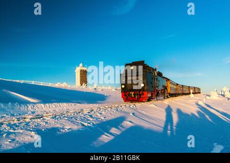 Die Schmalspurbahn Harz auf dem Brocken, Nationalpark Harz, Sachsen-Anhalt, Deutschland Stockfoto