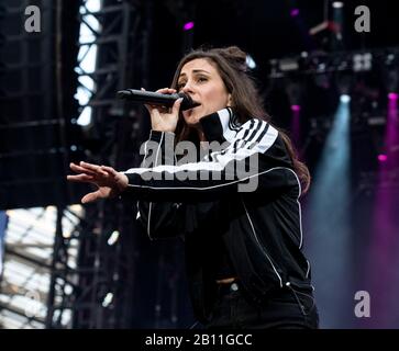 Amy Shark at Fire Fight Australia im ANZ Stadium Sydney Australa 16. Feb 2020 Foto VON Rhiannon Hopley Stockfoto