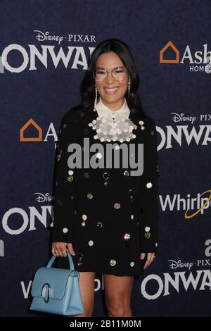 Ali Wong 18.02.2020 Die Weltpremiere von "Onward" fand im El Capitan Theatre in Los Angeles statt, CA Photo: Cronos/Hollywood News Stockfoto