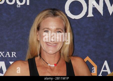 Los Angeles, USA. Februar 2020. Kerri Walsh Jennings 18.02.2020 Die Weltpremiere von "Onward" fand im El Capitan Theatre in Los Angeles statt, CA Credit: Cronos/Alamy Live News Stockfoto