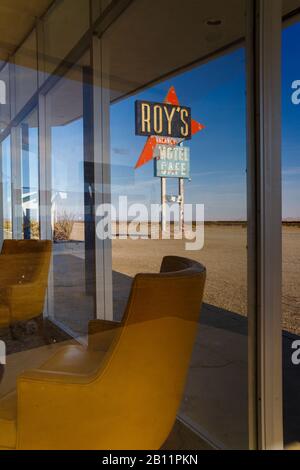 Roy's Motel and Café, Amboy, Mojave Desert, San Bernadino County, Kalifornien, USA Stockfoto