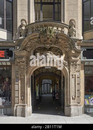 Eingang zum Steibs Hof in der Nikolaistraße, Leipzig, Sachsen, Deutschland Stockfoto