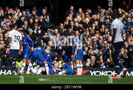 London, Großbritannien. Februar 2020. Während des Premier League London Derby-Spiels zwischen Chelsea und Tottenham Hotspur im Stamford Bridge Stadium in London, Großbritannien am 22. Februar 2020. Credit: Han Yan/Xinhua/Alamy Live News Stockfoto