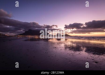 Skyline von Kapstadt, Milnerton Beach, Kapstadt, Westkaper, Südafrika, Afrika Stockfoto