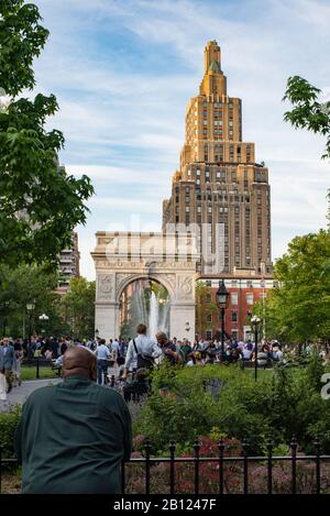 New York City - 20. Mai 2016: Blick auf den Washington Square Park in New York City Stockfoto