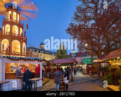 Weihnachtsmarkt auf Schloss und Rathaus, Eisenach, Thüringen, Deutschland Stockfoto