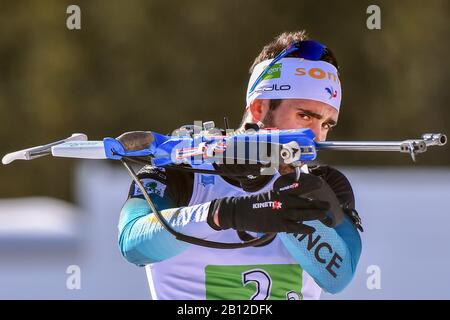 Antholz, Italien. Februar 2020. Martin fourcade (FRA) al poligono of tiro während der IBU-Weltmeisterschaft Biathlon 2020 - 4 x 7,5 Km - Außenrelais, Biathlon in Antholz (BZ), Italien, 22. Februar 2020 Kredit: Unabhängige Fotoagentur Srl/Alamy Live News Stockfoto