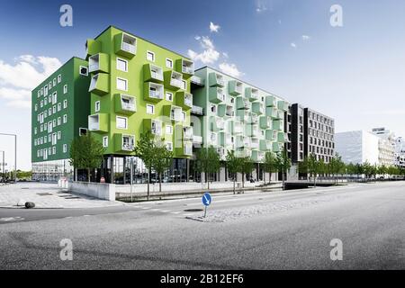 ÿrestad Plejecenter, modernes Apartmenthaus, von JJW Architekten, Bezirk Oerestad, Amager, Kopenhagen, Dänemark Stockfoto