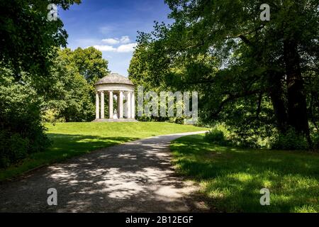 Leibniz Tempel im Georgengarten Hannover als Teil der Herrenhäuser Gärten, Niedersachsen, Deutschland Stockfoto