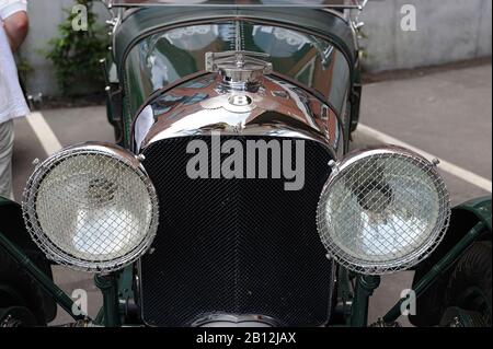 Kühlerdetail BENTLEY 4.5l Blower,Vanden Plas Open Sports Tourer,Baujahr 1934,Hamburg - Berlin CLASSIC Rallye,Prototyp Museum Hamburg,Hafencity District,Hamburg,Deutschland,Europa Stockfoto