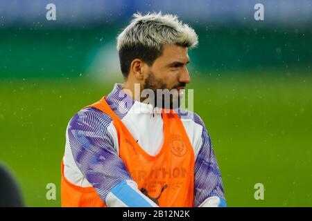 Leicester, Großbritannien. Leicester, Großbritannien. Februar 2020. English Premier League Football, Leicester City gegen Manchester City; Sergio Aguero von Manchester City während der Aufwärmphase vor dem Spiel Credit: Action Plus Sports Images/Alamy Live News Credit: Action Plus Sports Images/Alamy Live News Credit: Action Plus Sports Images/Alamy Live News Credit: Action Plus Sports Images/Alamy Live News Stockfoto