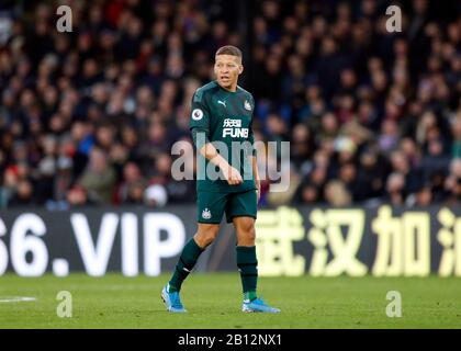 Selhurst Park, London, Großbritannien. Februar 2020. English Premier League Football, Crystal Palace gegen Newcastle United; Dwight Gayle von Newcastle United - Ausschließlich redaktionelle Verwendung. Keine Verwendung mit nicht autorisierten Audio-, Video-, Daten-, Regallisten-, Club-/Liga-Logos oder Live-Diensten. Die Online-Nutzung ist auf 120 Bilder beschränkt, keine Videoemulation. Keine Verwendung bei Wetten, Spielen oder Einzelspielen/Liga-/Spielerveröffentlichungen Credit: Action Plus Sports/Alamy Live News Stockfoto