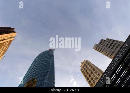 U-Bahnhof, Potsdamer Platz am frühen Abend, Berlin, Deutschland, Europa Stockfoto