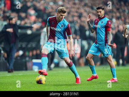 Vodafone Park, Istanbul, Türkei. Februar 2020. Alexander SÃ¶rlote von Trabzonspor während Besiktas gegen Trabzonspor im Vodafone Park, Istanbul, Türkei. Kim Price/CSM/Alamy Live News Stockfoto