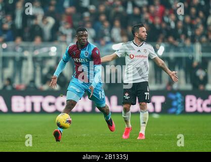 Vodafone Park, Istanbul, Türkei. Februar 2020. Caleb Ekuban von Trabzonspor während Besiktas gegen Trabzonspor im Vodafone Park, Istanbul, Türkei. Kim Price/CSM/Alamy Live News Stockfoto