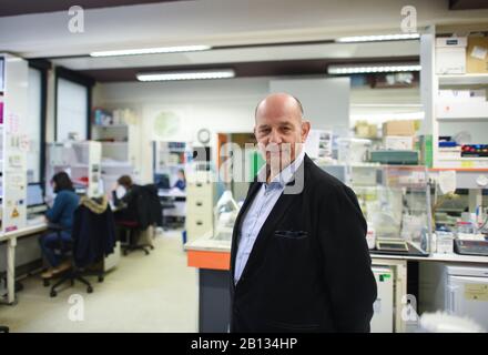 *** KEINE VERKÄUFE AN FRANZÖSISCHE MEDIEN ODER VERLAGE - RECHTE VORBEHALTEN *** 20. Februar 2020 - Paris, Frankreich: Porträt von Professor Frederic Tangy, dem Leiter des Teams, das einen Impfstoff gegen das Covid-19 Coronavirus am Institut Pasteur untersucht. Stockfoto