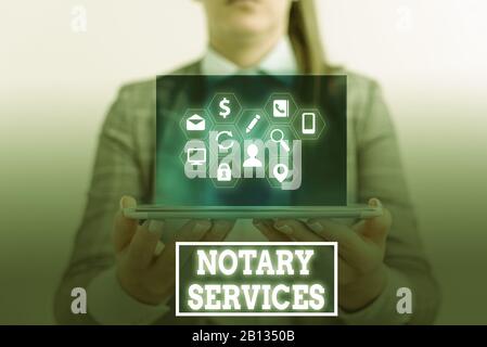 Konzeptionelles Handschreiben mit Notary Services. Konzept bedeutet Dienstleistungen, die von einem staatlich beauftragten Notar erbracht werden Stockfoto