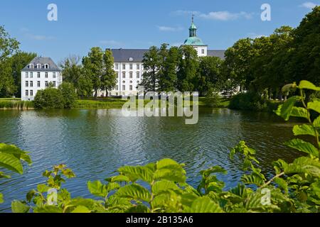 Schlossstrand von Gottorf mit Kavaliershaus, Schleswig-Holstein, Schleswig-Holstein, Deutschland Stockfoto