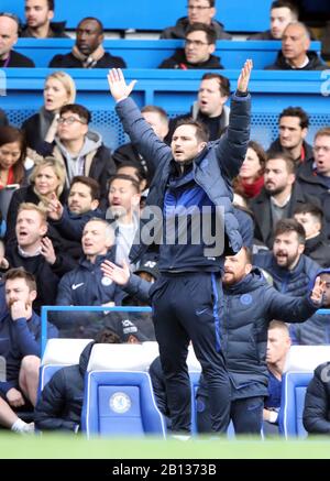London, Großbritannien. Februar 2020. Frank Lampard (Chelsea-Manager) beim englischen Premier League-Spiel Chelsea gegen Tottenham Hotspur an der Stamford Bridge, London, Großbritannien am 22. Februar 2020. *nur redaktionelle Verwendung, Lizenz für kommerzielle Nutzung erforderlich. Keine Verwendung bei Wetten, Spielen oder einer einzelnen Club-/Liga-/Spielerpublikationen * Gutschrift: Paul Marriott/Alamy Live News Stockfoto