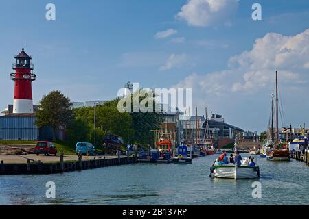 Museumshafen mit Leuchtturm Büsum, Kreis Dithmarschen, Schleswig-Holstein, Deutschland Stockfoto