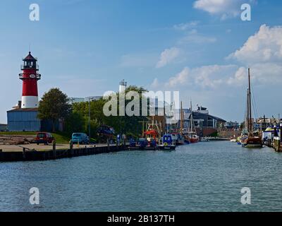 Museumshafen mit Leuchtturm Büsum, Kreis Dithmarschen, Schleswig-Holstein, Deutschland Stockfoto