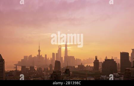 Stadtbild, Panorama, Pudong, Sonnenaufgang, Shanghai, China Stockfoto