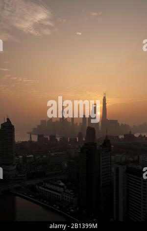 Stadtbild, Panorama, Pudong, Sonnenaufgang, Shanghai, China Stockfoto