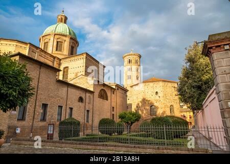 Ravenna - Der Dom und das Baptisterium Battistero Neoniano. Stockfoto