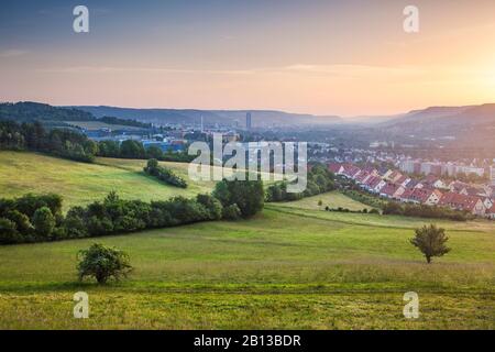 Blick auf Winzerla und Zentrum, Jena, Thüringen, Deutschland Stockfoto