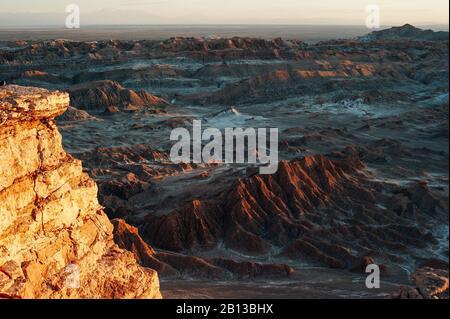 Amphitheater in der Atacama-Wüste in der Nähe von San Pedro de Atacama Chile im Valle de la Luna Stockfoto