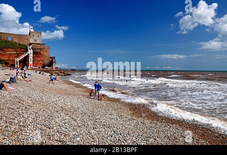 Jakobs Leiter-Strand in Sidmouth, East Devon, an einem luftigen Sommernachmittag Stockfoto