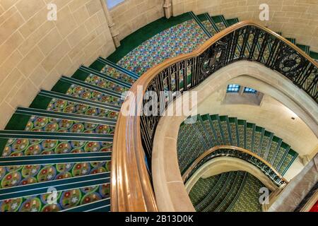 Das Innere des Obersten Gerichtshofs in der Middlesex Guildhall im Zentrum Londons Stockfoto