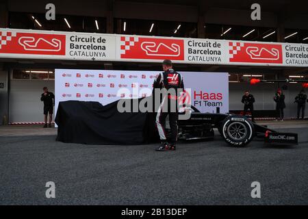 Team Haas präsentierte das neue Auto 2020; #08 Romain Grosjean, & Kevin Magnussen Haas F1 Team. Formel-1-Weltmeisterschaft 2020, Wintertesttage #1 Stockfoto