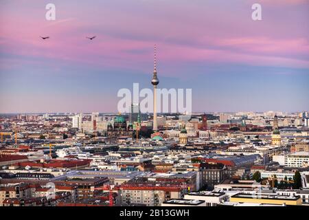 Skyline Berlin, Blick vom Kollhoff-Turm in Richtung Mitte, Potsdamer Platz, Berlin, Deutschland Stockfoto