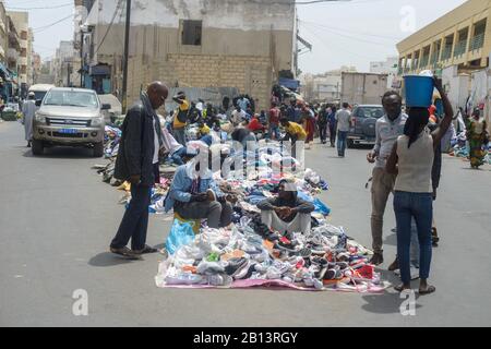 Straßengeschäfte und Märkte, Dakar, Senegal Stockfoto