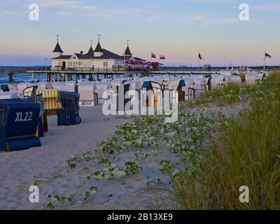 Pier in Ahlbeck, Usedom, Mecklenburg-Vorpommern, Deutschland Stockfoto