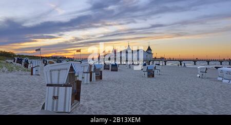 Pier in Ahlbeck, Usedom, Mecklenburg-Vorpommern, Deutschland Stockfoto