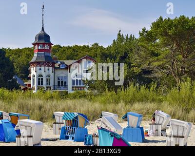 Haus am Meer mit Strand in Ostseebad Zinnowitz, Usedom, Mecklenburg-Vorpommern, Deutschland Stockfoto